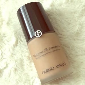 Giorgio Armani Luminous Silk Foundation